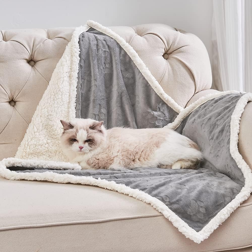 Qeils Pet Blankets for Cats – Waterproof Cat Blanket Washable – Sherpa Fleece Puppy Blanket, Soft Plush Reversible Throw Protector for Bed Couch Car Sofa, 25″X30″, Grey